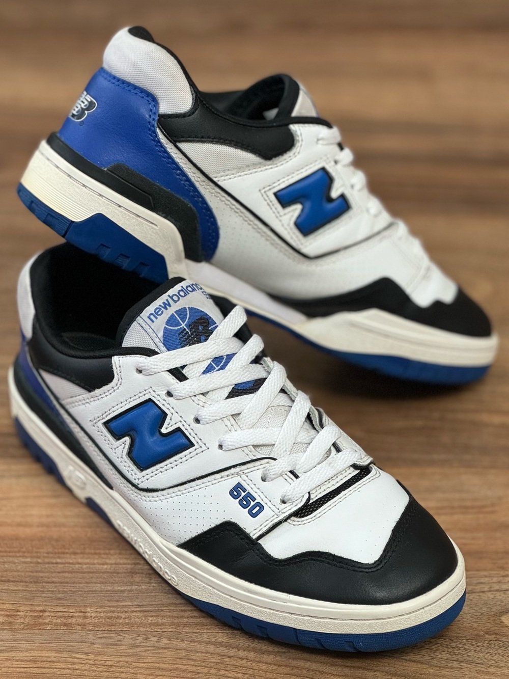 New Balance 550 Leather Sneakers White Blue Black Men’s Size 9